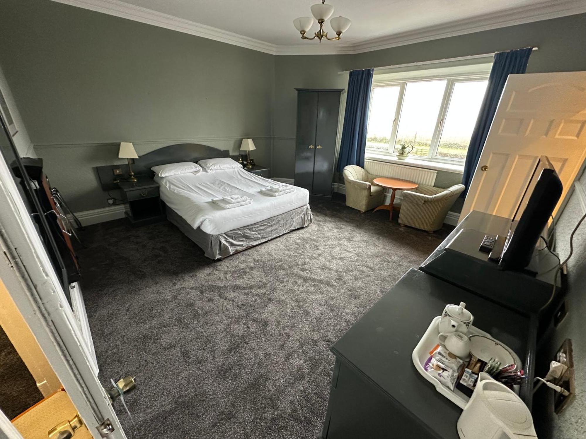 Clarkes Hotel Barrow In Furness Exterior foto